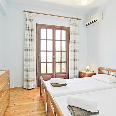 Alexandros Βίλα Κατάβολος