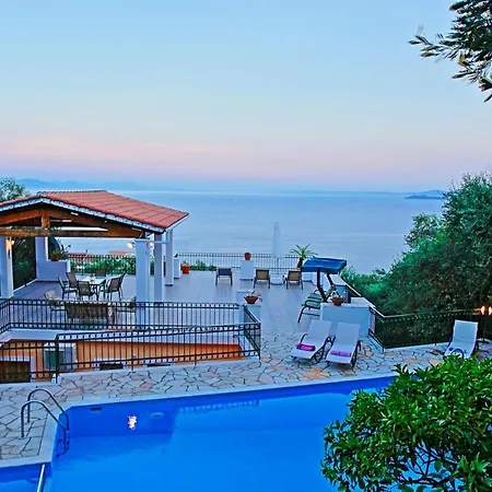 Alexandros Вилла *