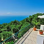 Alexandros Villa Katávolos