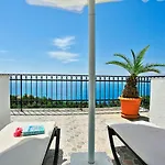 Alexandros Villa Katávolos