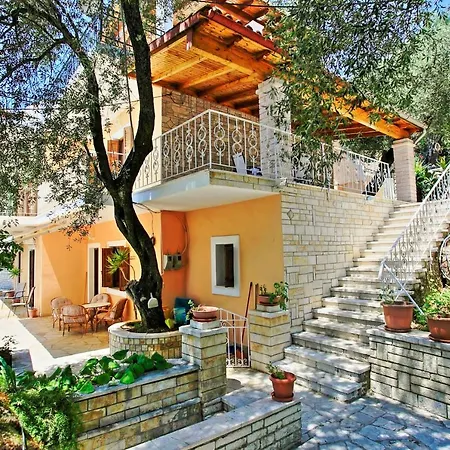 Villa Alexandros *