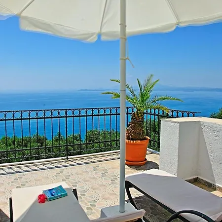 Alexandros فيلة